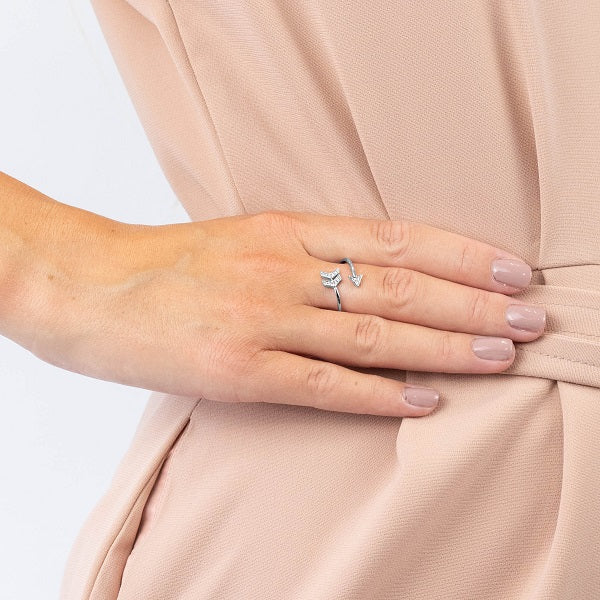 Diamond Style London - Arrow Ring (Item code: Arrowring)