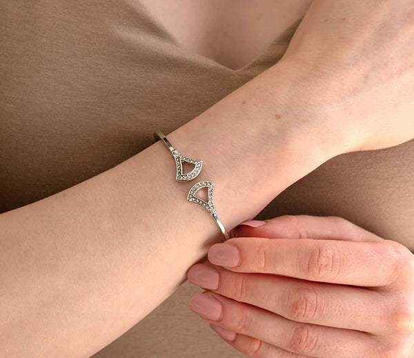 Diamond Style London - Fan Bangle with crystals in rhodium plating (Item code: Fanbangle)