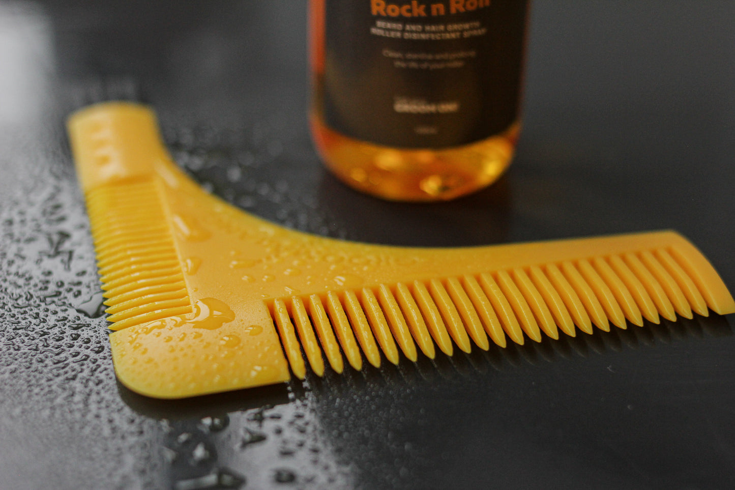 Groomarang 'Rock n Roll' Beard and Hair Growth Roller Disinfectant Spray 100ml