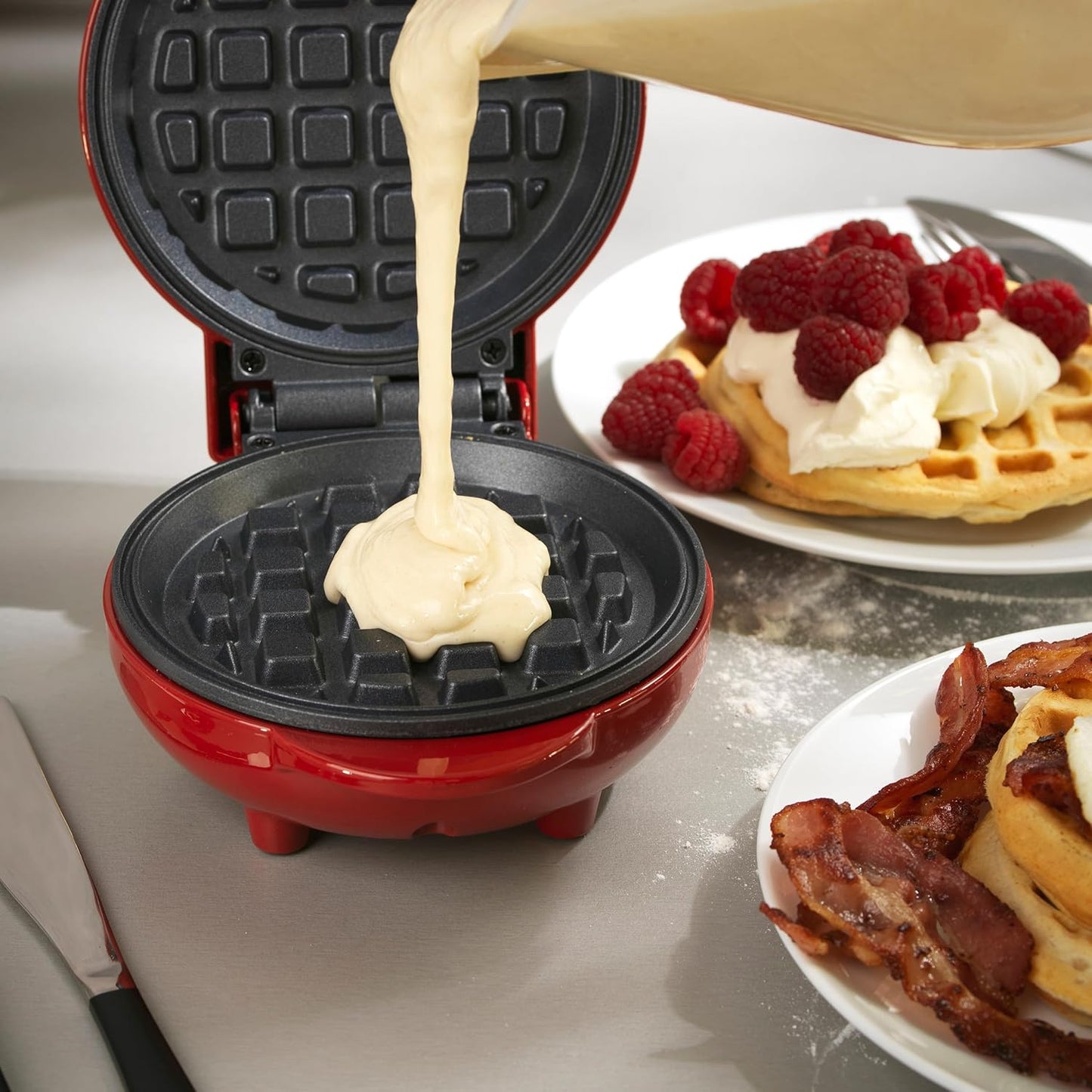 Giles & Posner Mini Waffle Maker