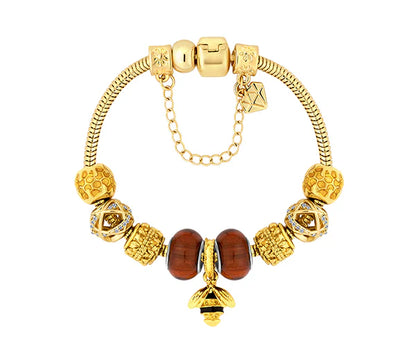 Diamond Style London - Charm Bracelet with bee in gold (Item code: Charmbrabeegold)