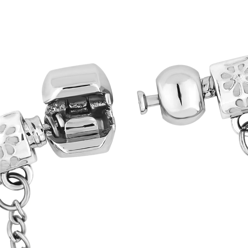 Diamond Style London - Charm Bracelet with Blue Charms (Item code: Charmbrablue)