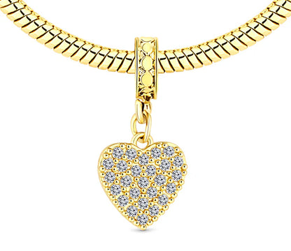 Diamond Style London - Charm bracelet with central heart and moon charms (Item code: Charmbraheartgold)