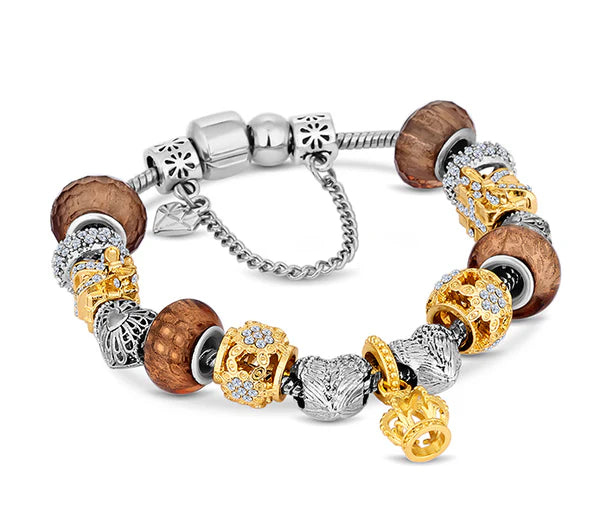 Diamond Style London - Charm Bracelet with Mixed Metal Charms (Item code: Charmbramxdmtl)