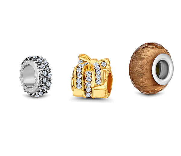 Diamond Style London - Charm Bracelet with Mixed Metal Charms on Solid Ba (Item code: Charmbrasmxdmtl)