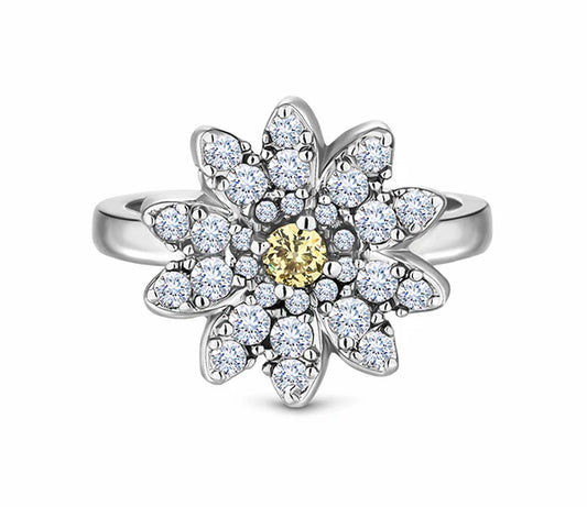 Diamond Style London - Daisy ring in rhodium plating (Item code: Daisyring6)