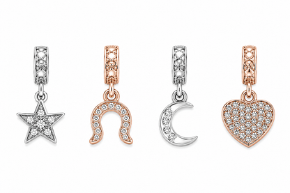Diamond Style London - Charm Bracelet with Central Heart, Crescent Moon & Horse Shoe Charms (Item code: Charmbraheartgold) (Copy)