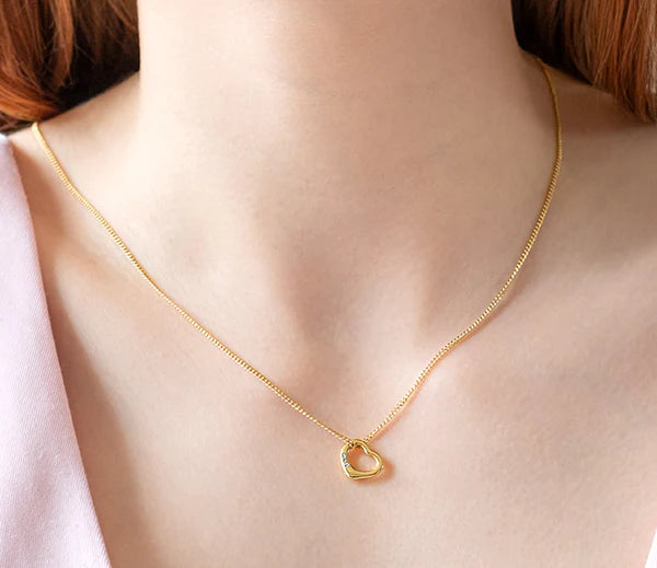 Diamond Style London - Heart Pendant crystals in yellow gold plating (Item code: Heartpencrystalgold)