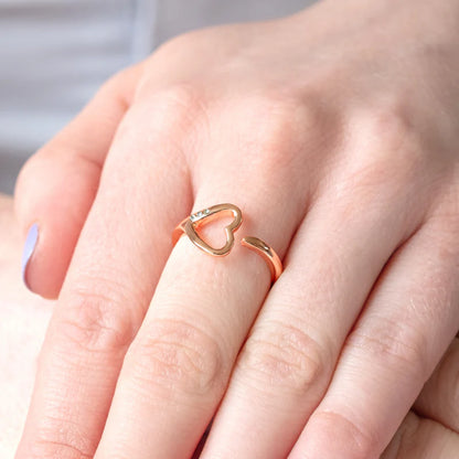 Diamond Style London - Heart Ring in Rose Gold plating size 6 (Item code: Heartringrose)