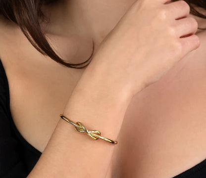 Diamond Style London - Infinity Cuff Bangle in Gold Plating (Item code: Infinitycuffgold)