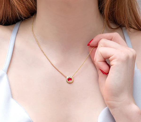 Diamond Style London - Round Pendant Small with Red enamel in yellow gold (Item code: Roundpensmlgold)