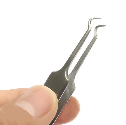 Glamza Curved Blackhead Removal Claw Tweezer – Professional Precision for Clearer Skin