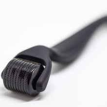 Load image into Gallery viewer, Groomarang &#39;Rock n Roll&#39; Beard and Hair Growth Roller - 0.5mm