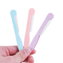 Load image into Gallery viewer, Eyebrow Brow Shaper &amp; Dermaplaning Safe Painless Portable Razor Tool